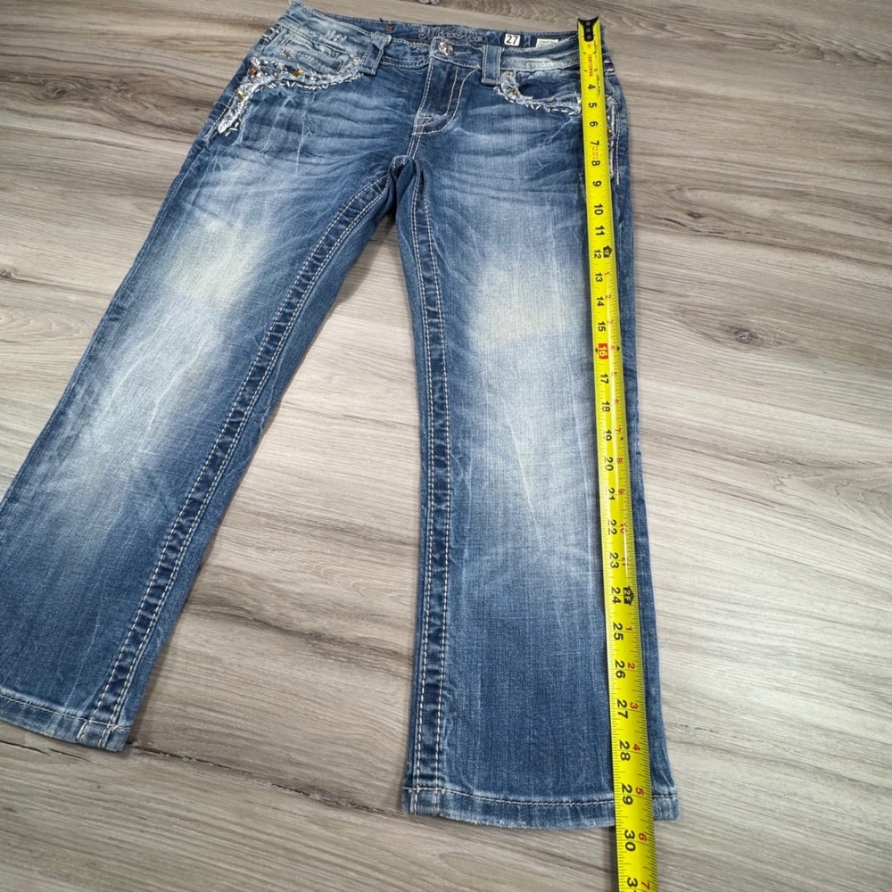 Miss Me Signature Cuffed Capri Jeans Size 27 Medium Wash Embellished JP5755P4 - Picture 3 of 16
